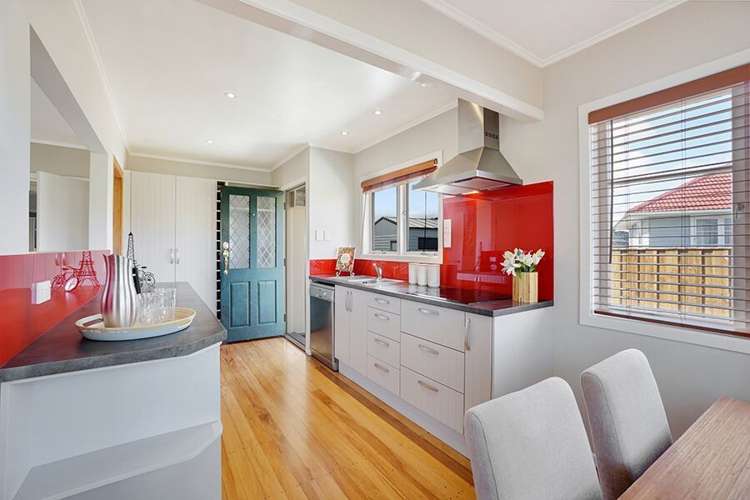 11 Norma Avenue Te Atatu South_6