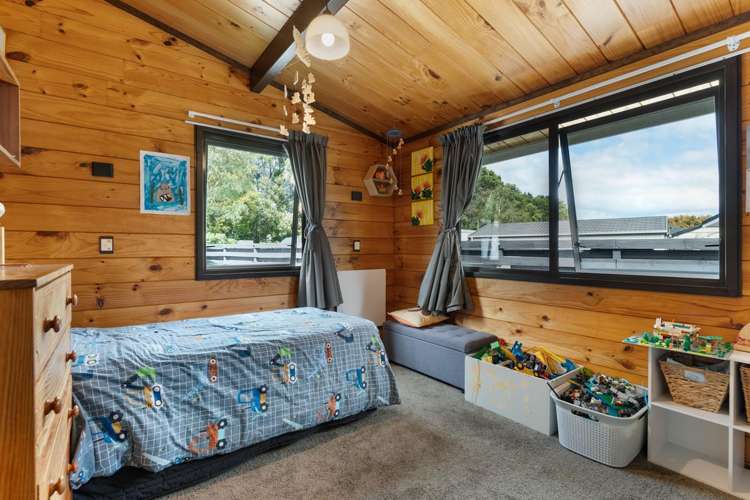 7 Deller Drive Carterton_12