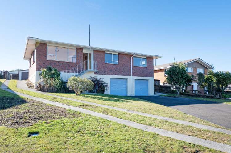 1 Hinau Street Pukehangi_14