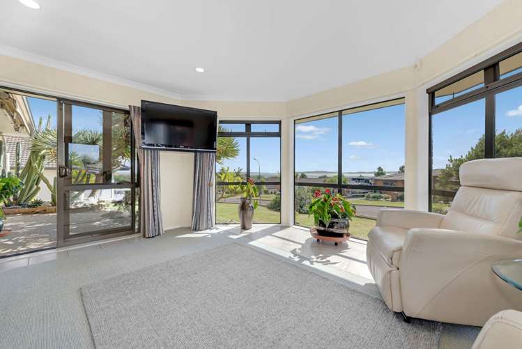 24 Omana Heights Drive Maraetai_3