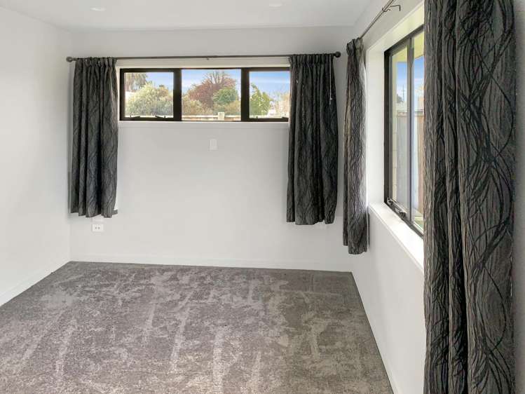 8 Gladys Place 10516_10