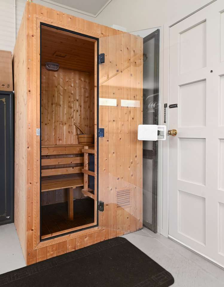 34 Takinga Street Mourea_14