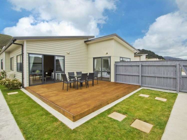 41 Fraser Colman Grove Wainuiomata_15