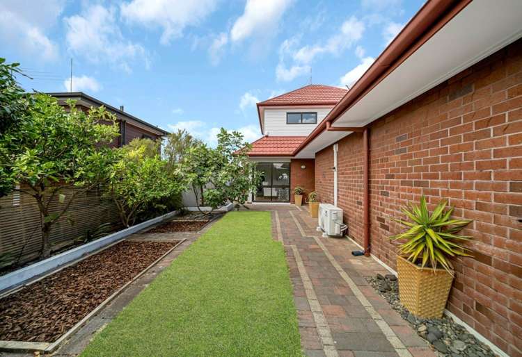 1/4 Crescent Hills Court Northpark_21