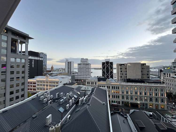 902/10 Commerce Street City Centre_14