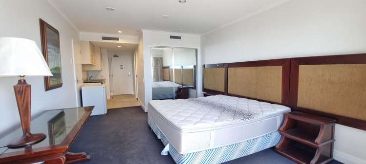 1210/9-17 Byron Avenue 10897_2