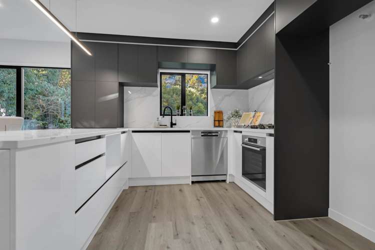 8a South Lynn Road Titirangi_7