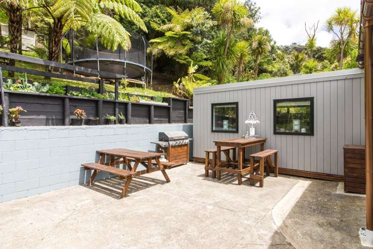 31 Foster Avenue Huia_24