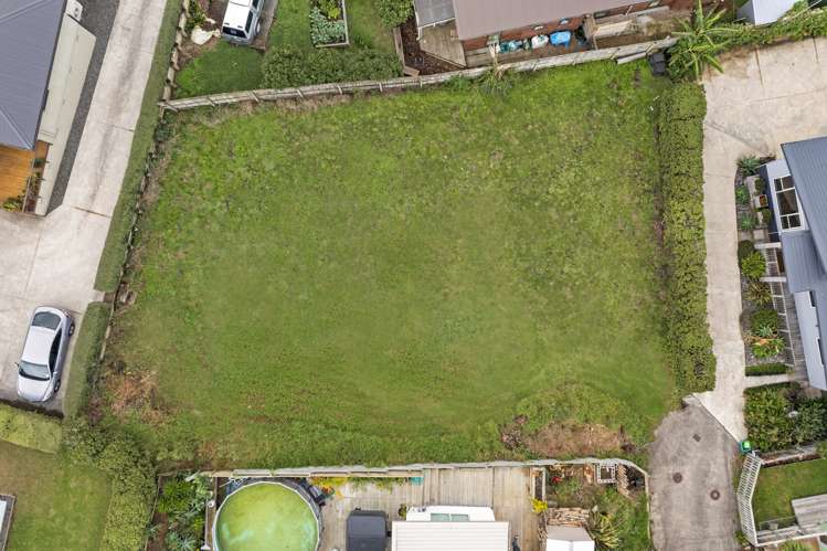 2d Puka Place Raglan_14