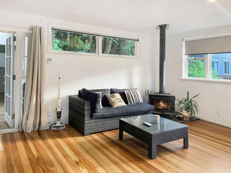 35 Western Road Laingholm_1