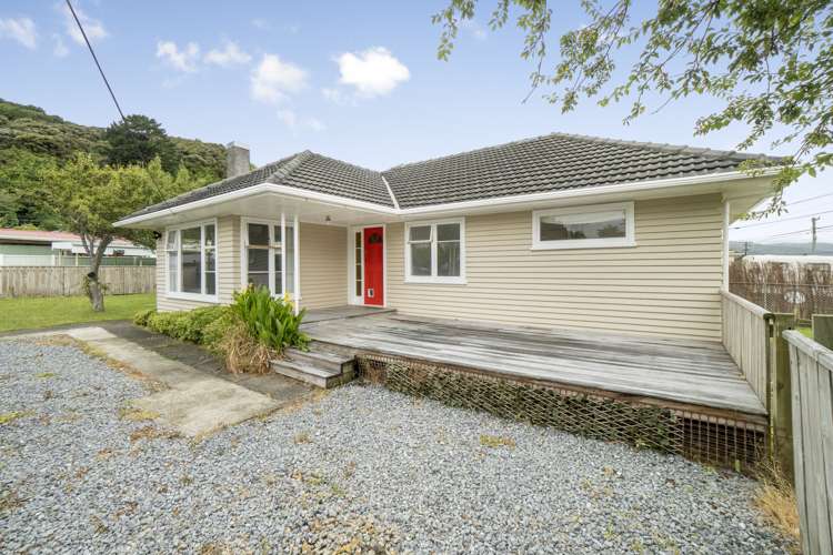 20 Petrie Street Wainuiomata_0