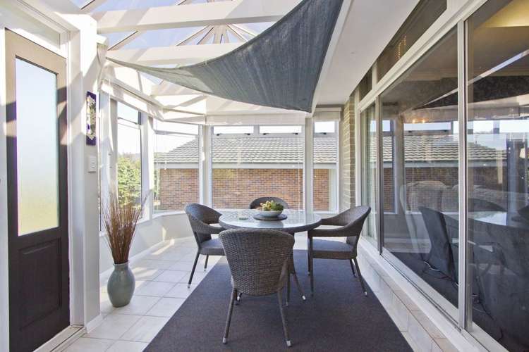 38 Wai-Iti Crescent Woburn_11