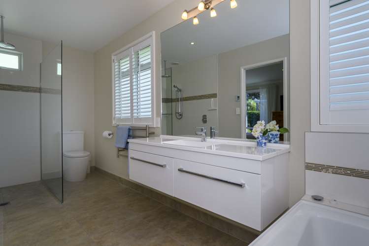 11 Contour Avenue Pyes Pa_10