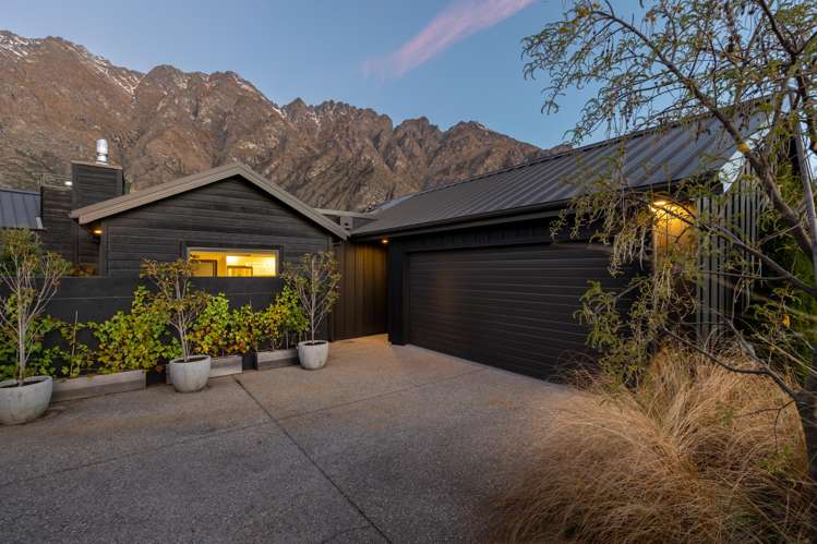 10 Pendeen Crescent Jacks Point_20