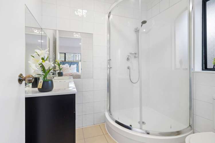 26 Summermist Drive Northpark_20