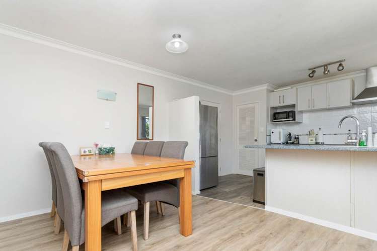 1/21 Bracken Avenue Takapuna_6