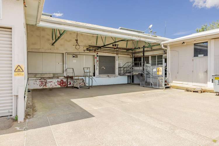 500 Williams Street_0