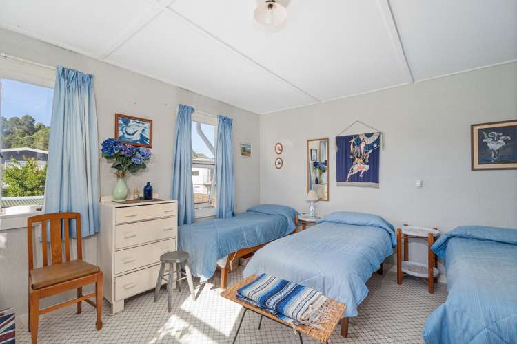 44 Marine Parade Cooks Beach_11