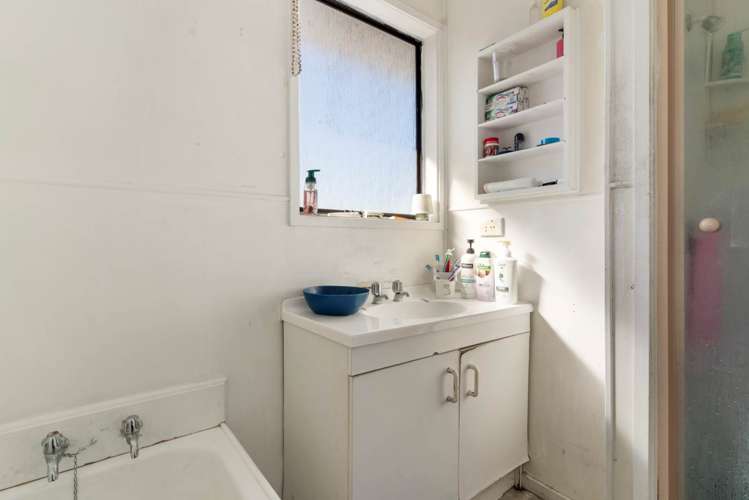 72 Finlayson Avenue Clendon Park_11