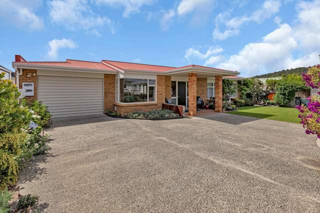 Kensington Freestanding Townhouse!