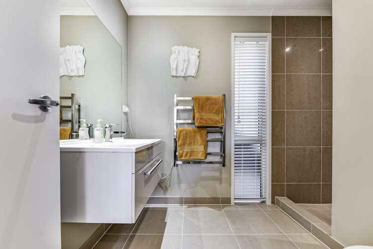 7 Kinnaird Place Huntington_21