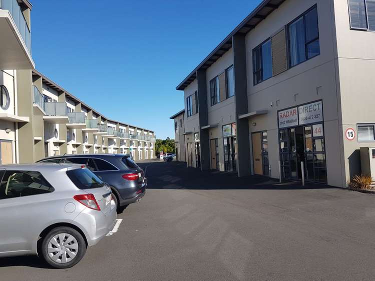 42 Aranui Road Mount Wellington_6