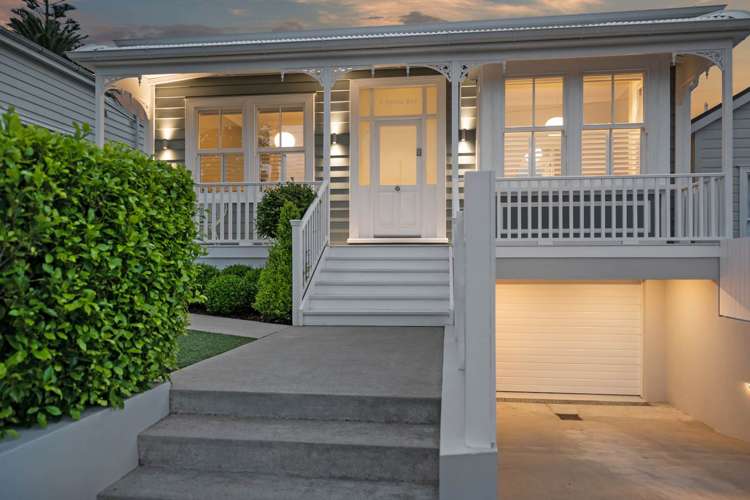 9 Shoal Bay Road Devonport_40