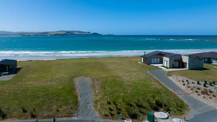 15 Ara Pahu Wyndham Surrounds_6