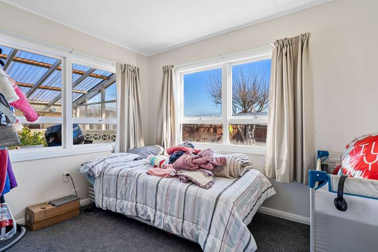 60 Tennyson Crescent Stoke_9