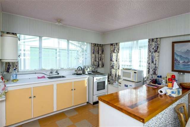 29 Koromiko Street Otaki Beach_3