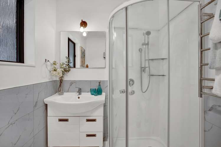 147 Ngamotu Road Spotswood_19