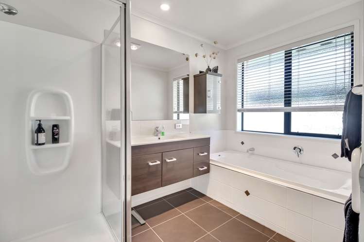 22 Silkwood Crescent Karaka_9