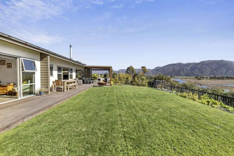 30 Ruataniwha Drive Collingwood_11