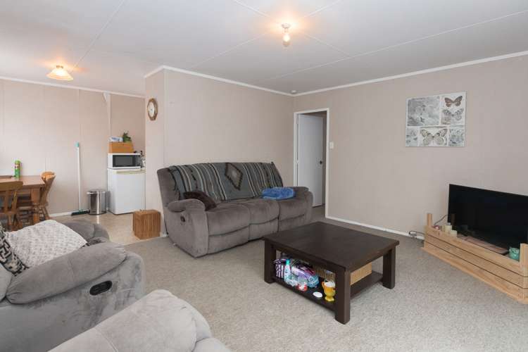 3 Leeds Street Milson_3