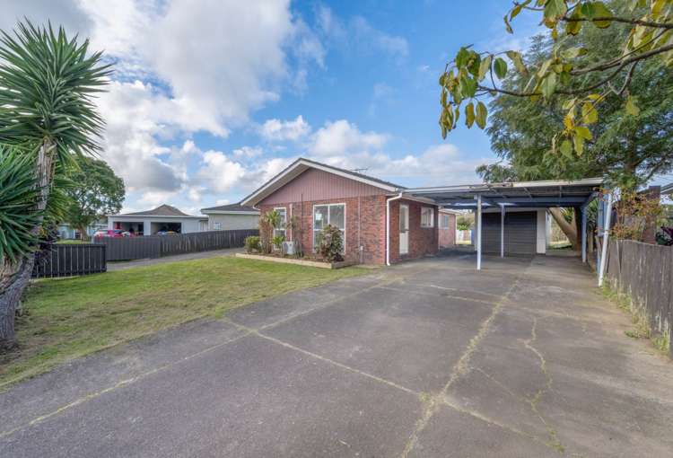 68 Chelburn Crescent Mangere East_19