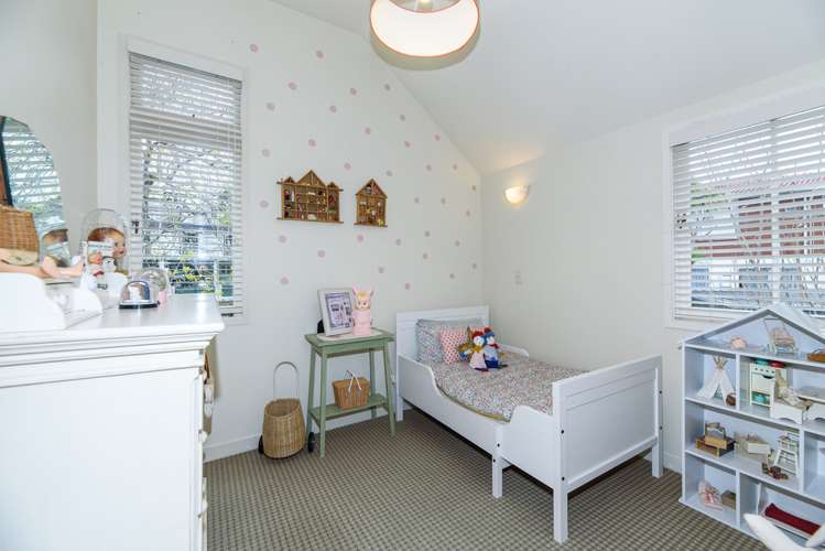 5 Rendcomb Place Hillsborough_14