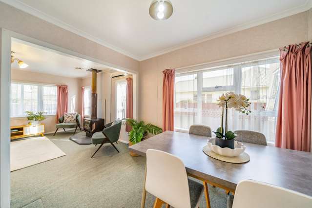 4 Heretaunga Square Silverstream_4