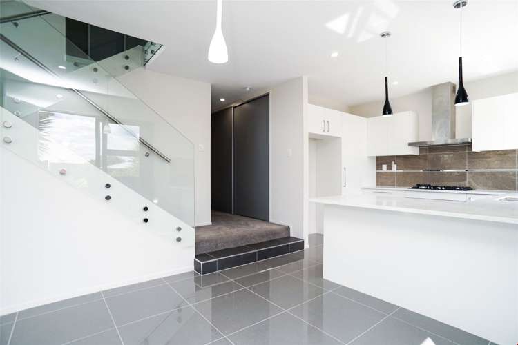 20a Hepburn Road Glendene_9