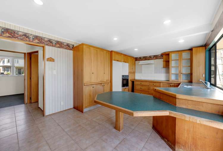 11 Hawke Crescent Beachlands_21