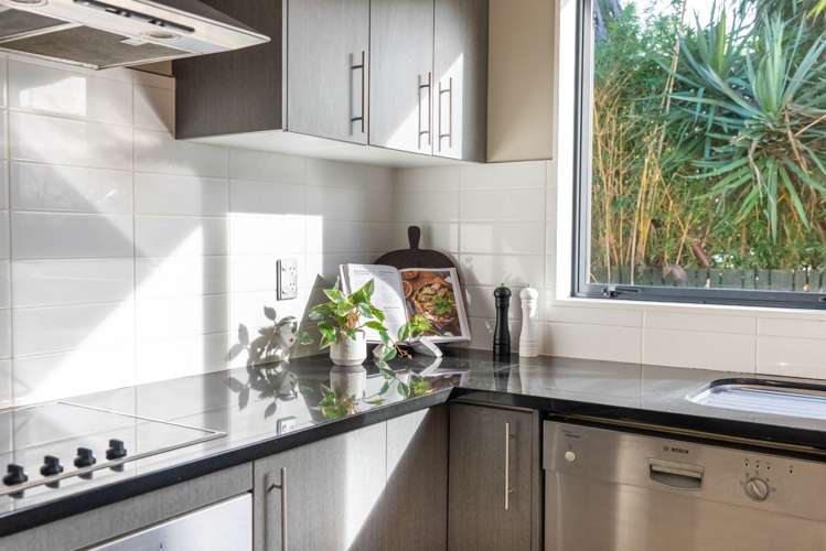 18A Enderby Drive Te Atatu Peninsula_21