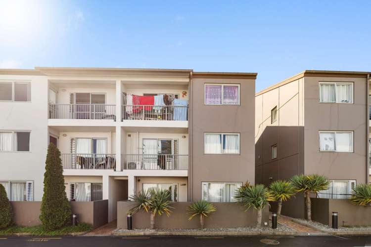 90a Michael Jones Drive Flat Bush_14