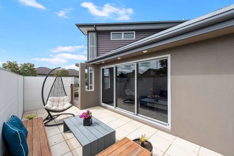 7 Merlin Close Huntington_21