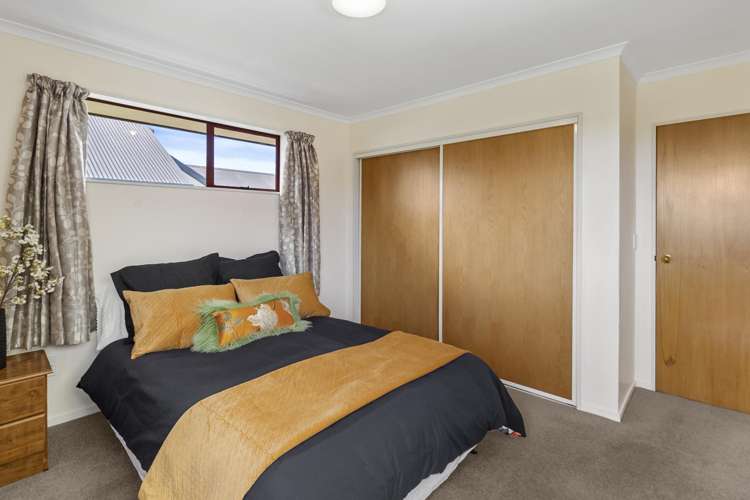 49 Pages Road Marchwiel_6