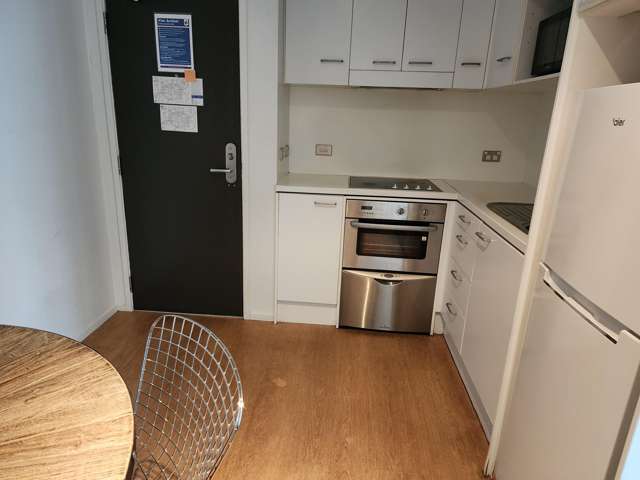 26B/16 Gore Street Auckland Central_1
