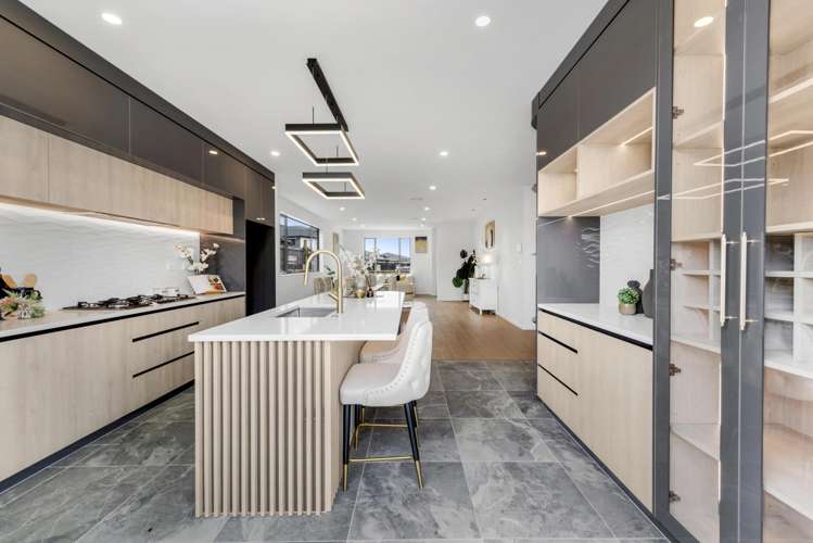 6 Bendridge Street Flat Bush_18