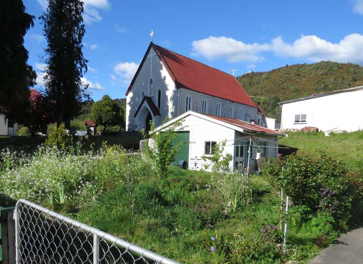 35 Walsh Street Reefton_6