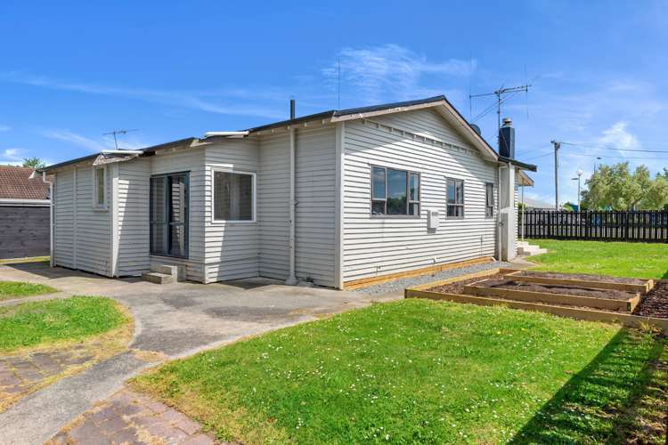 104 Naylor Street Hamilton East_7