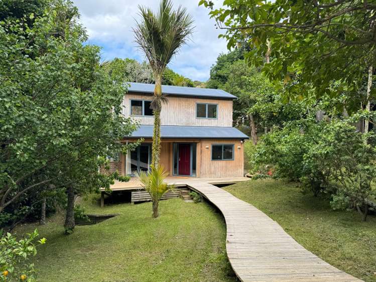 1 Te Toki Rd Ostend_0