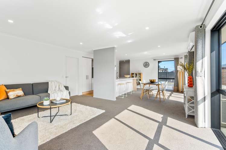 8 Silverview Place Mosgiel_2