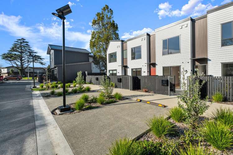 7 Isabella Lane Henderson_15